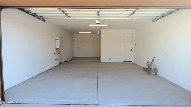 15233 W GRAY FOX Trail, Surprise, AZ 85387