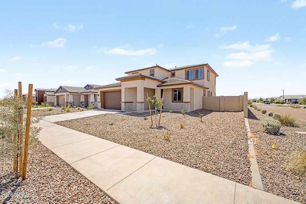15233 W GRAY FOX Trail, Surprise, AZ 85387 — photo 2