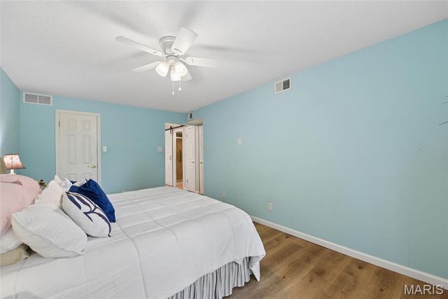 1525 Hampton Hall Drive 7, Chesterfield, MO 63017