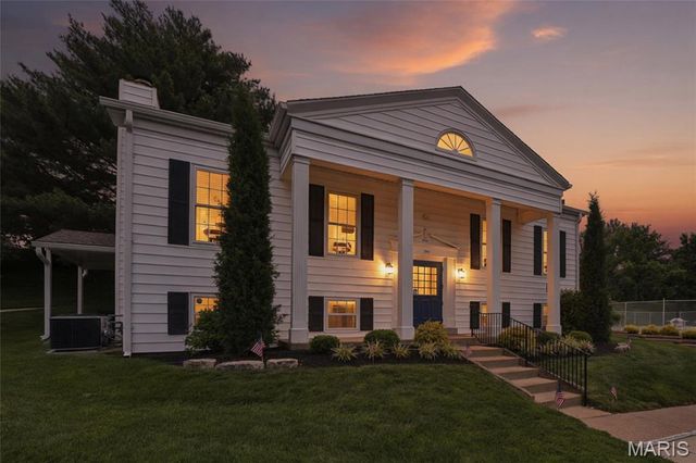 1525 Hampton Hall Drive 7, Chesterfield, MO 63017