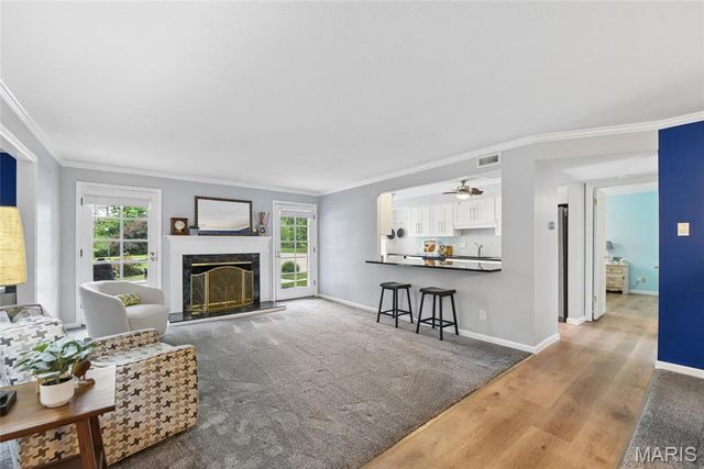 1525 Hampton Hall Drive 7, Chesterfield, MO 63017
