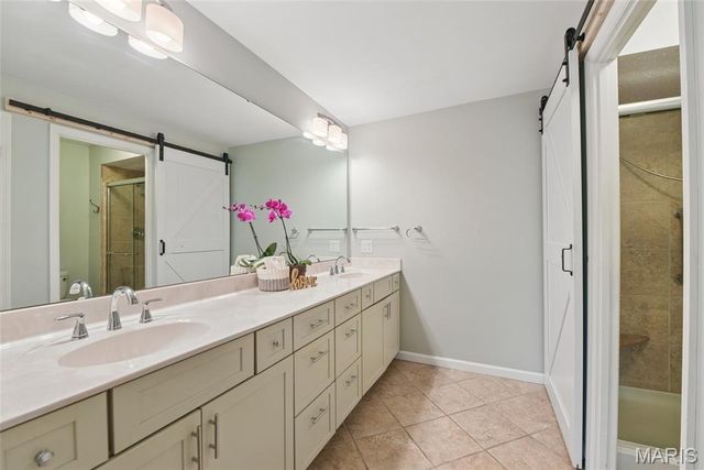 1525 Hampton Hall Drive 7, Chesterfield, MO 63017