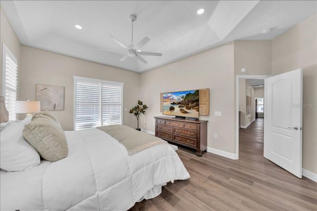 5114 SYLVAN OAKS DRIVE, Valrico, FL 33596