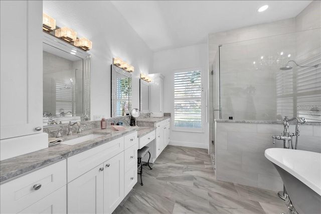 5114 SYLVAN OAKS DRIVE, Valrico, FL 33596