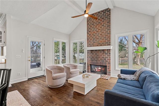 5212 W 129 Street, Leawood, KS 66209