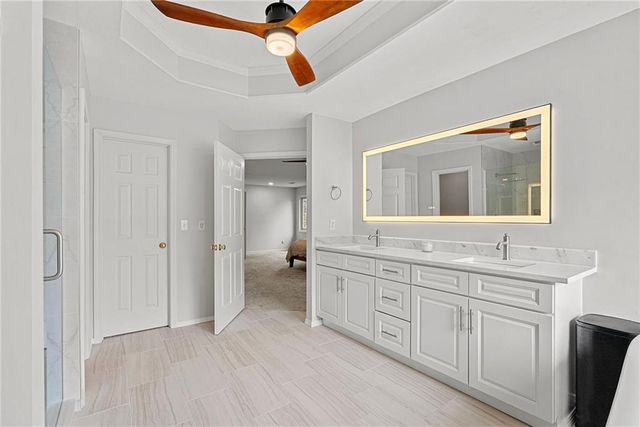 5212 W 129 Street, Leawood, KS 66209