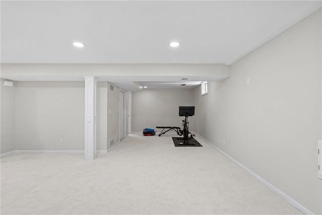 5212 W 129 Street, Leawood, KS 66209