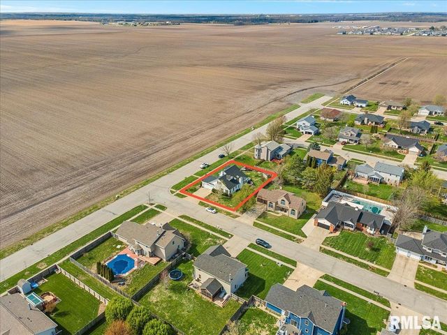 537 AUGUSTA Drive, Chatham, IL 62629