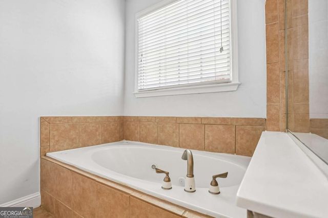810 Freedom Way, Cumming, GA 30040