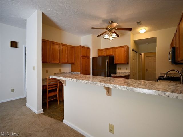 7 Woodland Chase Boulevard, Niles, OH 44446