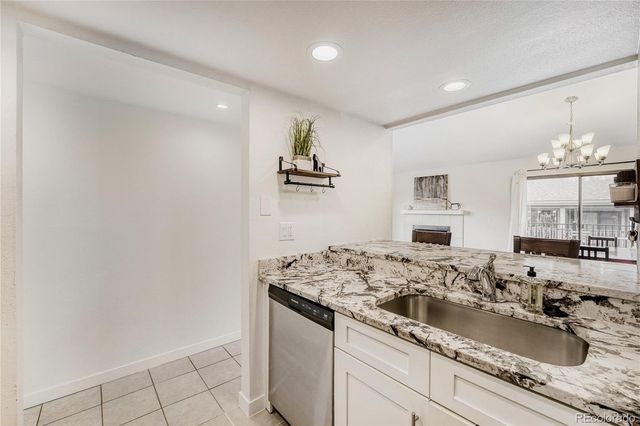 540 S Forest Street 206, Denver, CO 80246