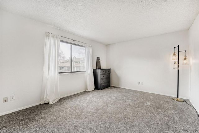 540 S Forest Street 206, Denver, CO 80246