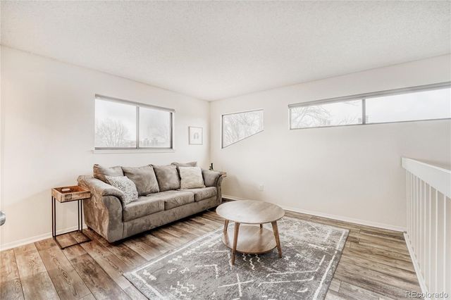 540 S Forest Street 206, Denver, CO 80246