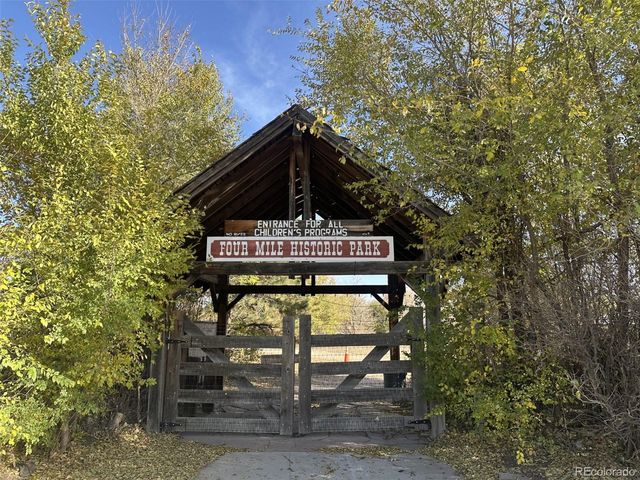 540 S Forest Street 206, Denver, CO 80246