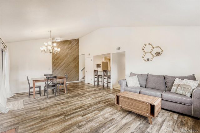 540 S Forest Street 206, Denver, CO 80246