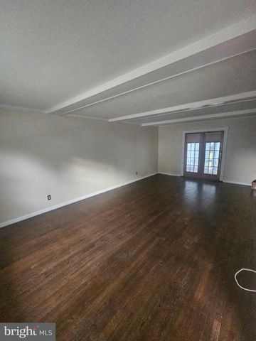 206 STEVENSON AVE, Beverly, NJ 08010