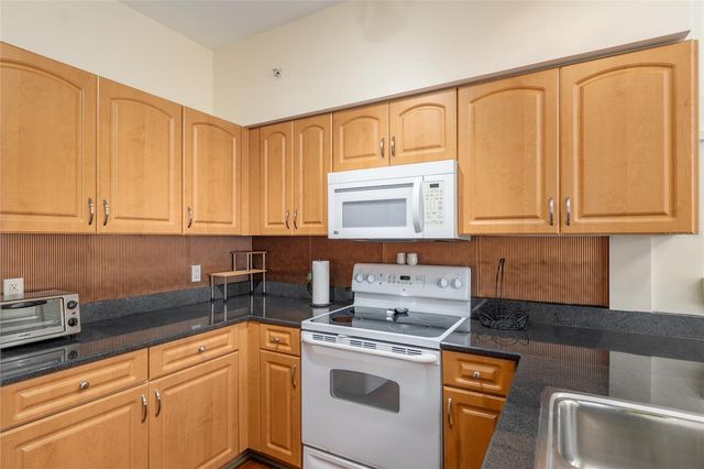 2515 SW 35TH PLACE 219, Gainesville, FL 32608