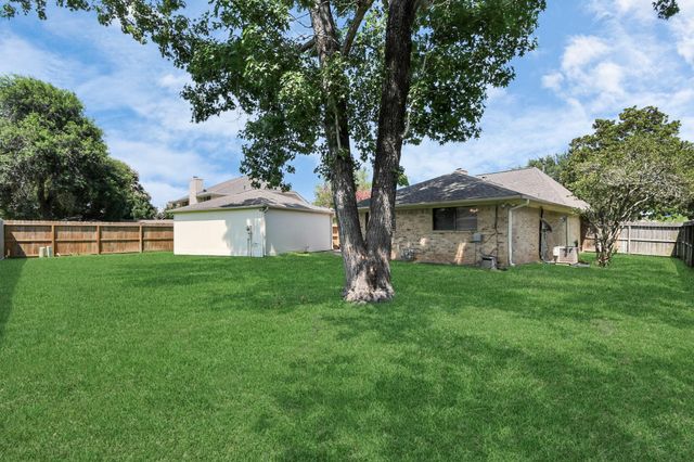2514 Trailside Court, Sugar Land, TX 77479