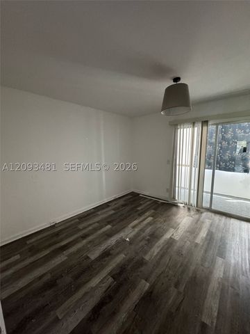 22 Suffolk A 22, Boca Raton, FL 33434