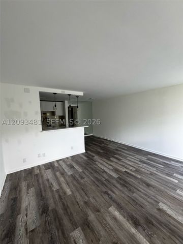 22 Suffolk A 22, Boca Raton, FL 33434