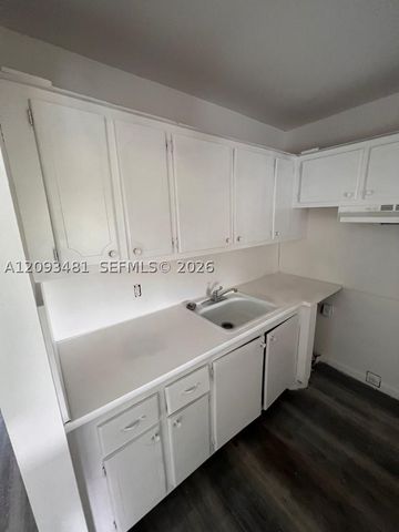 22 Suffolk A 22, Boca Raton, FL 33434