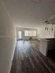 22 Suffolk A 22, Boca Raton, FL 33434