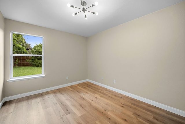 837 Morgan Drive, Burleson, TX 76028