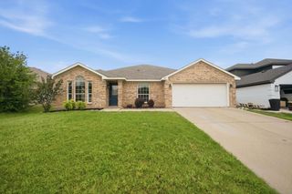837 Morgan Drive, Burleson, TX 76028