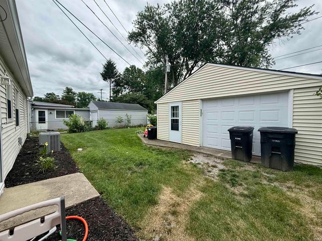 2520 Foxhall Drive, Lafayette, IN 47909