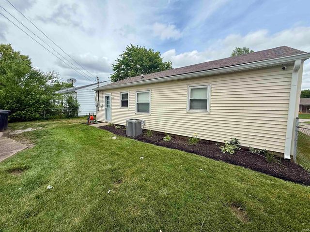 2520 Foxhall Drive, Lafayette, IN 47909