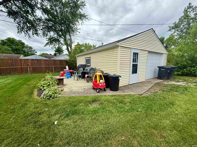 2520 Foxhall Drive, Lafayette, IN 47909
