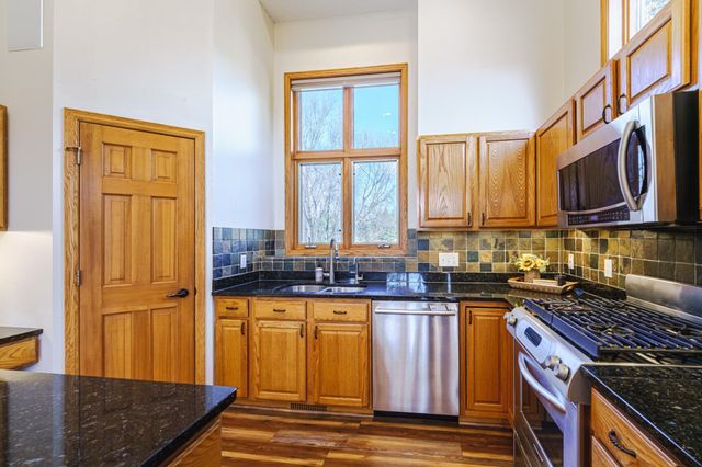 20881 Lake Ridge Drive, Prior Lake, MN 55372