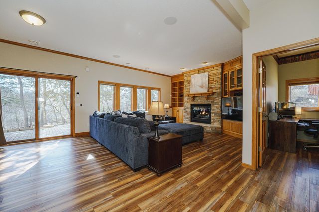 20881 Lake Ridge Drive, Prior Lake, MN 55372