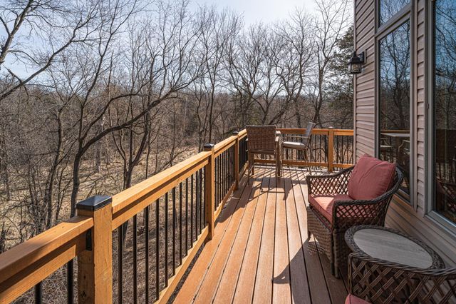 20881 Lake Ridge Drive, Prior Lake, MN 55372