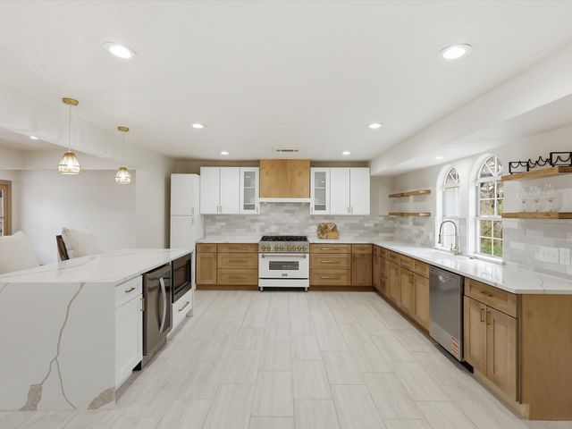 6833 Fortune Road, Fort Worth, TX 76116