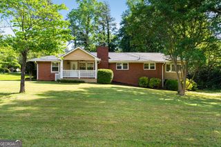 1865 Briarlake Circle, Decatur, GA 30033