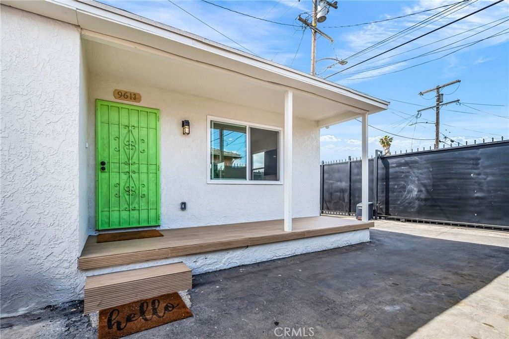 9611 S Vermont Ave, Los Angeles, CA 90044 — photo 2