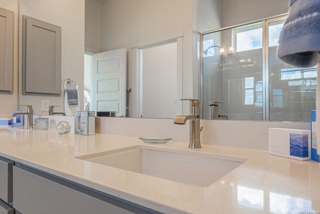 10106 Mulhouse Drive, Schertz, TX 78154