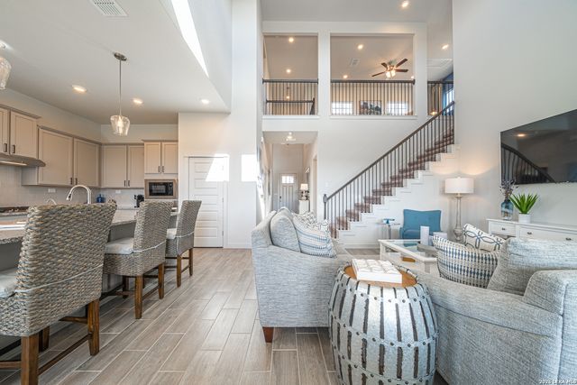10106 Mulhouse Drive, Schertz, TX 78154