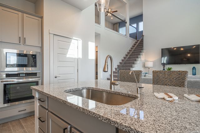 10106 Mulhouse Drive, Schertz, TX 78154