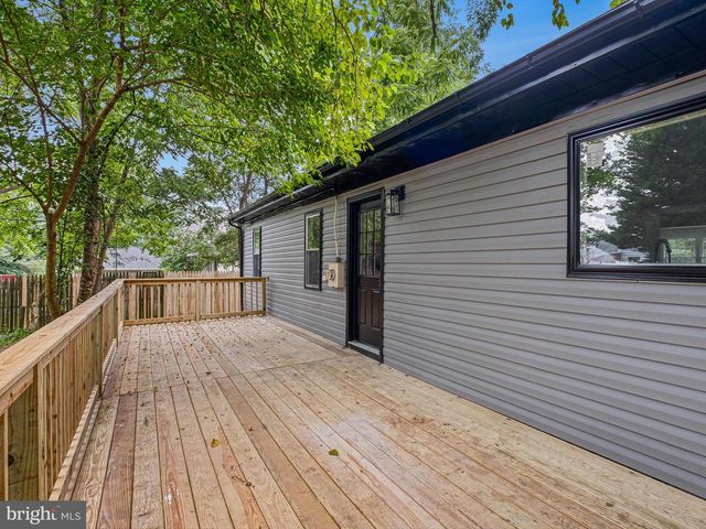 120 LAUREL AVE, Newark, DE 19711