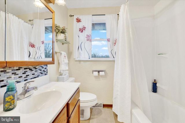 2200 PARK ST, York, PA 17408