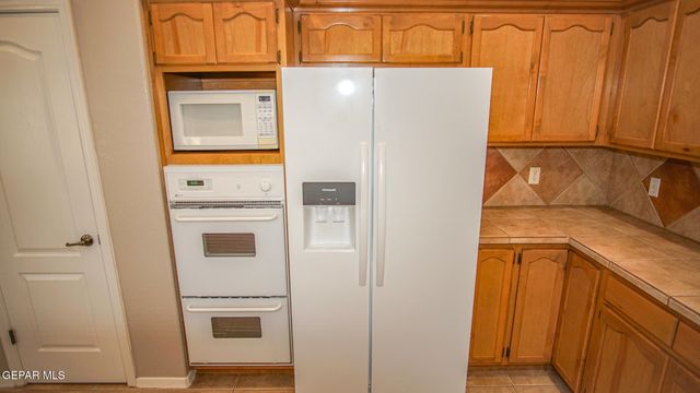 6325 FRANKLIN RIDGE Drive, El Paso, TX 79912