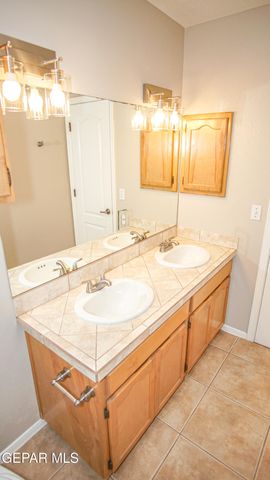 6325 FRANKLIN RIDGE Drive, El Paso, TX 79912