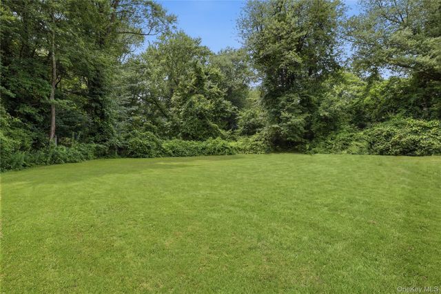 11 Creemer Road, Armonk, NY 10504