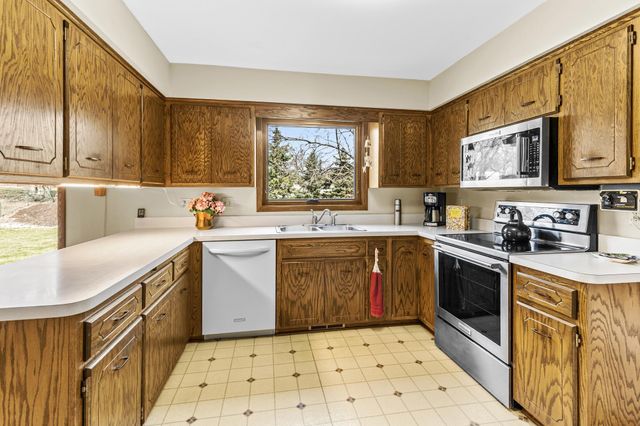 1181 Karth Lake Drive, Arden Hills, MN 55112