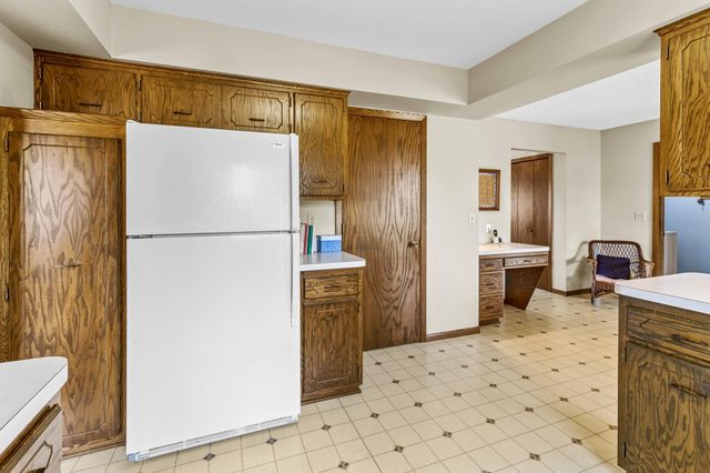 1181 Karth Lake Drive, Arden Hills, MN 55112