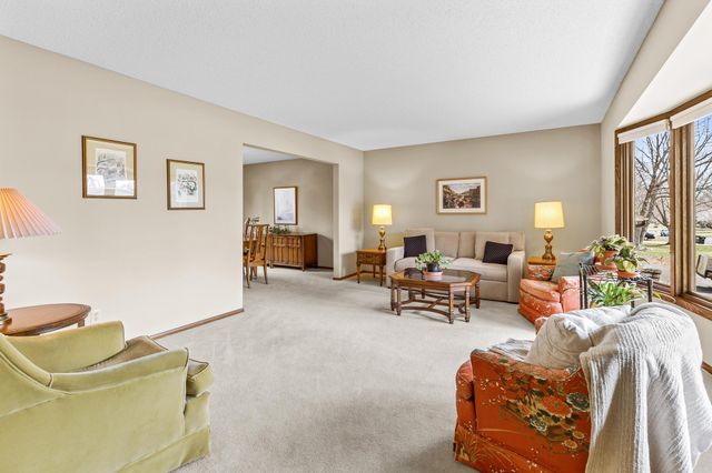 1181 Karth Lake Drive, Arden Hills, MN 55112