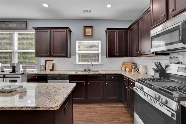 318 Upper Pheasant Court, Ball Ground, GA 30107