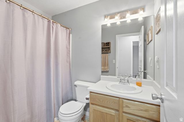 2881 W 2075 S, Syracuse, UT 84075